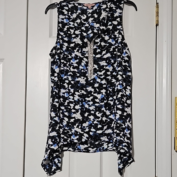 Juicy Couture NWT szL bling accent ✨️ gorgeous sleeveless top black,blue,white - Picture 10 of 10